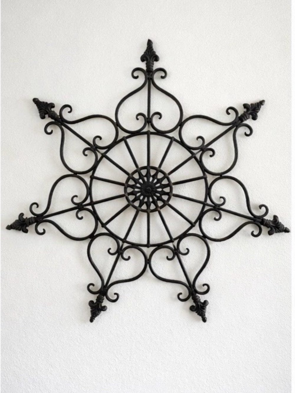 Vintage Wrought Iron Fleur-de-Lis Wall Hanging – Rustic Farmhouse Decor, 27” - Picture 3 of 6